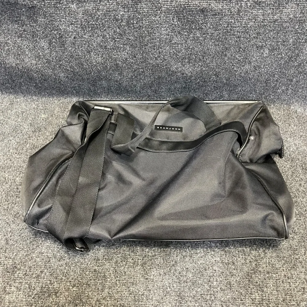 Sean John Mens Large Black Ballistic Nylon Duffle Travel Bag Carry On Weekender